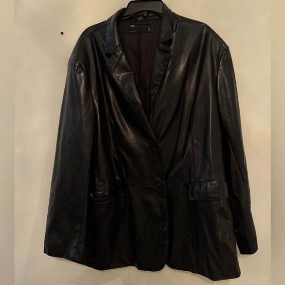 ASOS Curve Oversized Black Leather Look Blazer in Black - 14 - Picture 6 of 6